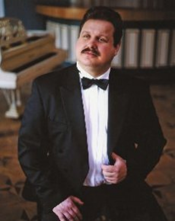 Анатолий Смирнов (тенор)